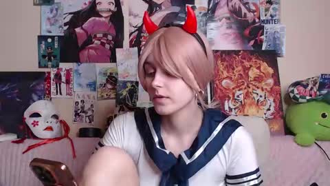 Snapshot of alicechio chatting on 12-02-25, 08:15 alice online show from 12-02-25, 08:15