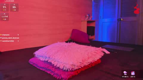 Snapshot of aliceclark__ chatting on 01-24-25, 03:45 Alice online show from 01-24-25, 03:45