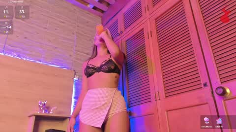 Snapshot of aliceclark__ chatting on 01-25-25, 12:37 Alice online show from 01-25-25, 12:37