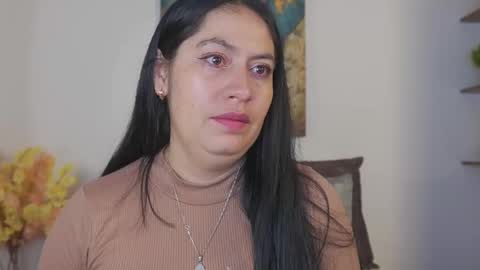 Snapshot of alicecorner chatting on 12-22-25, 12:02 Alice Corner online show from 12-22-25, 12:02