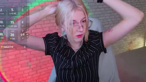 Snapshot of alicedews chatting on 02-25-26, 01:43 alice online show from 02-25-26, 01:43