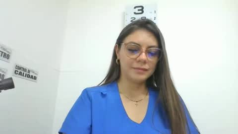 alicee16 online show from 01-10-25, 10:25