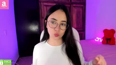 Snapshot of alicee_2 chatting on 06-03-26, 11:21 Aliceee .. 97YP9VWGZHrefnav wishlist lists 1 online show from 06-03-26, 11:21