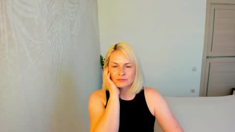 Alicee online show from 05-18-26, 08:53