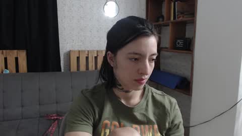 alicee_logan_ online show from 01-22-25, 05:48