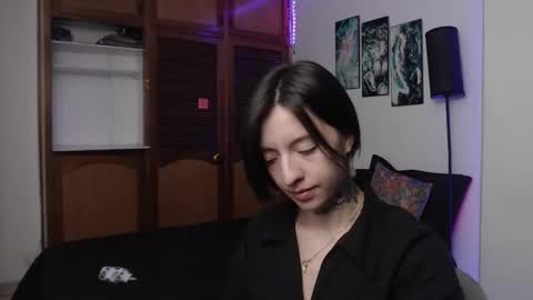 alicee_logan_ online show from 10-15-25, 01:50