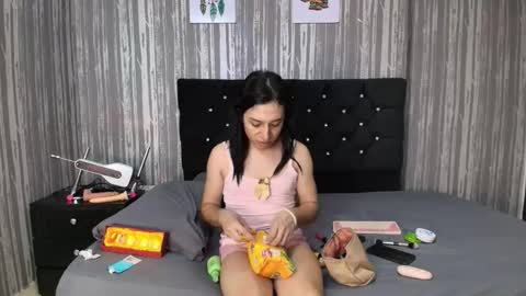 alicee_moonn online show from 09-24-25, 07:28