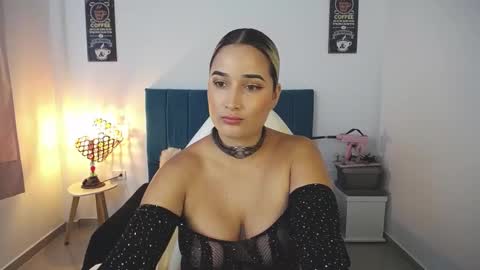 Snapshot of alicee_wild_ chatting on 09-12-25, 10:32 Alicia 1000 PM - 600 AM COLOMBIAN TIME online show from 09-12-25, 10:32