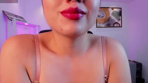 aliceebroownn online show from 04-21-26, 09:39