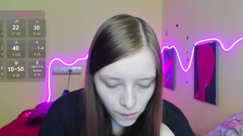 Snapshot of alicehariss chatting on 09-11-25, 01:06 Alie online show from 09-11-25, 01:06