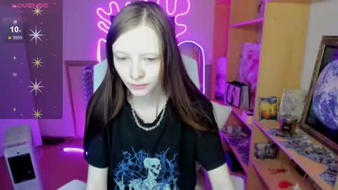 Snapshot of alicehariss chatting on 11-23-25, 03:06 Alie online show from 11-23-25, 03:06