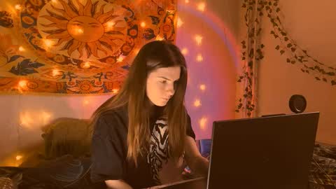 Alice online show from 02-12-26, 05:13