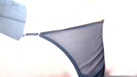 Snapshot of aliceinspires chatting on 05-19-26, 11:38 Alice online show from 05-19-26, 11:38