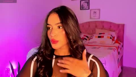 Snapshot of alicekiing_ chatting on 10-04-25, 03:04 ALICEKIING online show from 10-04-25, 03:04