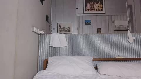 Alice  vacation  online show from 04-04-26, 05:43