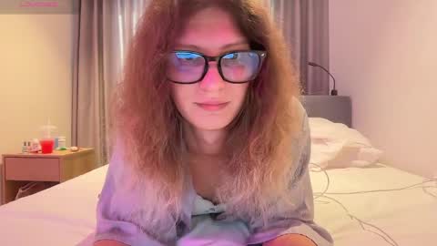 AlicePinkhead online show from 03-26-26, 08:20