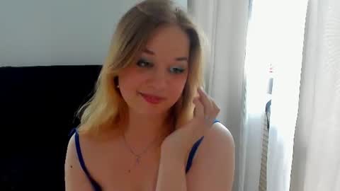 Snapshot of alicepopsy chatting on 06-15-26, 02:30 Alice online show from 06-15-26, 02:30