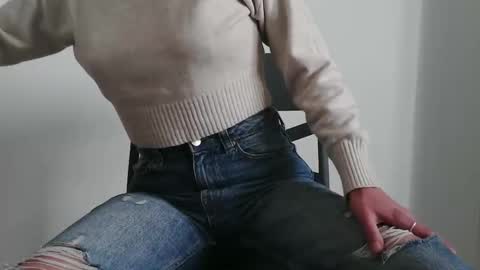 Alice online show from 01-12-26, 12:54