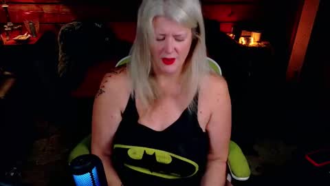 Alices Curiosity online show from 11-26-25, 05:30