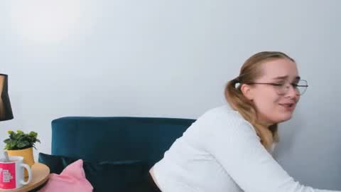 alicesensitive online show from 09-25-25, 01:15