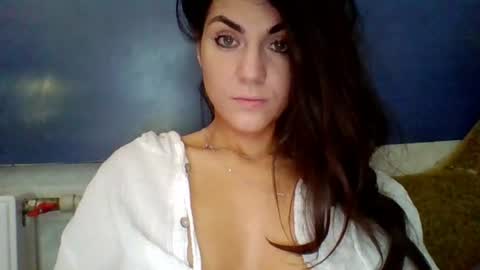 Snapshot of alicetailorrr chatting on 06-20-26, 04:43 AliceTailorrr online show from 06-20-26, 04:43