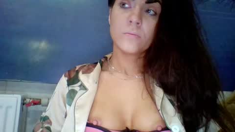 Snapshot of alicetailorrr chatting on 07-05-26, 05:47 AliceTailorrr online show from 07-05-26, 05:47