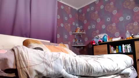 alicewetsquirt online show from 02-18-25, 04:16