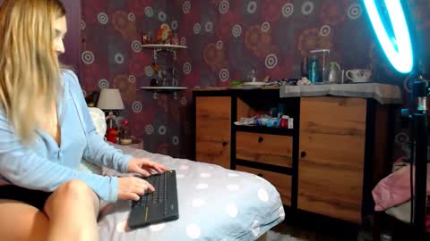 alicewetsquirt online show from 02-02-26, 10:19