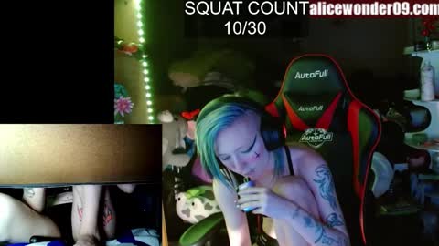 Snapshot of alicewonder52 chatting on 02-16-25, 05:26 Alice online show from 02-16-25, 05:26