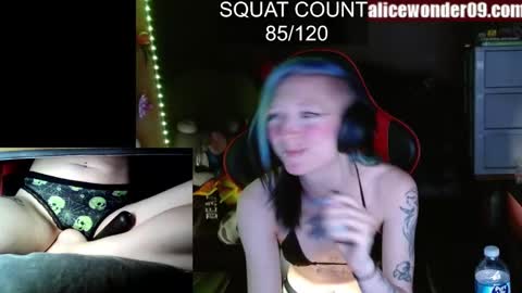 Snapshot of alicewonder52 chatting on 02-28-25, 09:47 Alice online show from 02-28-25, 09:47