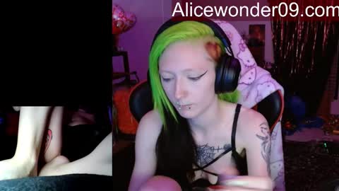 Snapshot of alicewonder52 chatting on 02-20-26, 03:47 Alice online show from 02-20-26, 03:47
