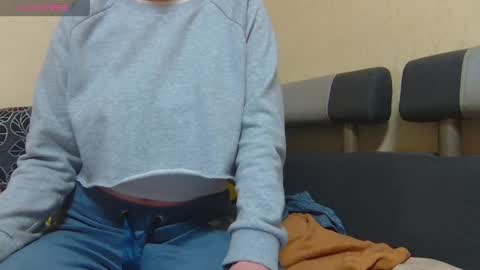 AliceWoolfy online show from 04-19-26, 08:11