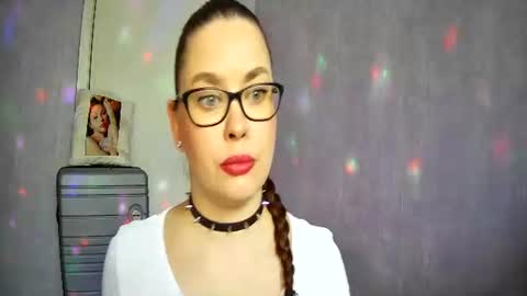 Snapshot of alicexfresh chatting on 04-05-26, 08:44 AlicexFresh online show from 04-05-26, 08:44
