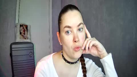 Snapshot of alicexfresh chatting on 05-11-26, 06:41 AlicexFresh online show from 05-11-26, 06:41