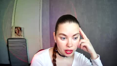 Snapshot of alicexfresh chatting on 05-15-26, 08:32 AlicexFresh online show from 05-15-26, 08:32