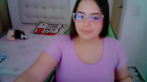 Snapshot of alicia_hotxx chatting on 12-27-24, 06:20 alison online show from 12-27-24, 06:20