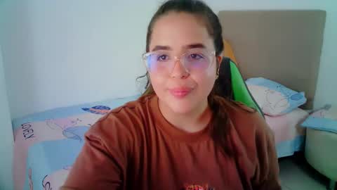 Snapshot of alicia_hotxx chatting on 01-14-25, 06:07 alison online show from 01-14-25, 06:07