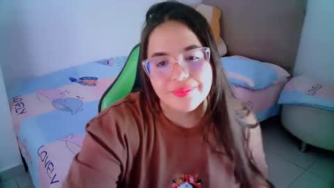 Snapshot of alicia_hotxx chatting on 01-17-25, 07:05 alison online show from 01-17-25, 07:05