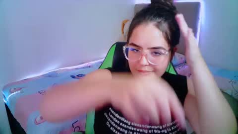 Snapshot of alicia_hotxx chatting on 02-03-25, 06:39 alison online show from 02-03-25, 06:39