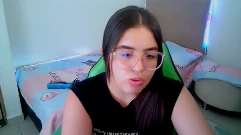 Snapshot of alicia_hotxx chatting on 02-19-25, 10:53 alison online show from 02-19-25, 10:53