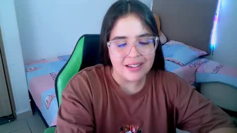 Snapshot of alicia_hotxx chatting on 02-23-25, 08:44 alison online show from 02-23-25, 08:44