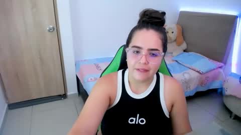 Snapshot of alicia_hotxx chatting on 02-26-25, 10:53 alison online show from 02-26-25, 10:53