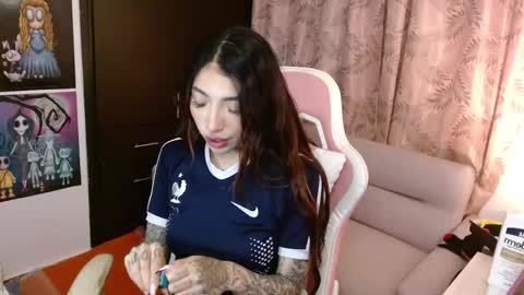 Snapshot of alicia_key_ chatting on 10-02-25, 03:02 ALICIA online show from 10-02-25, 03:02