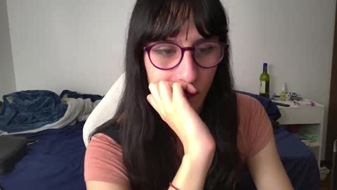 Snapshot of alicia_love29 chatting on 02-16-25, 09:59 Alice online show from 02-16-25, 09:59