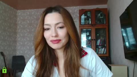 Snapshot of alicia_savory chatting on 12-03-24, 06:59 Alicia online show from 12-03-24, 06:59