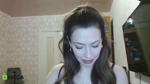 Snapshot of alicia_savory chatting on 12-16-24, 04:13 Alicia online show from 12-16-24, 04:13