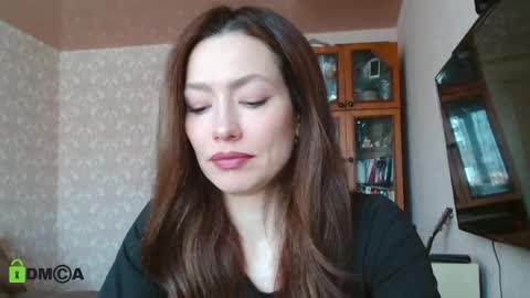 Snapshot of alicia_savory chatting on 03-05-25, 04:24 Alicia online show from 03-05-25, 04:24
