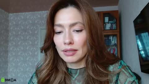 Snapshot of alicia_savory chatting on 11-27-25, 07:21 Alicia online show from 11-27-25, 07:21