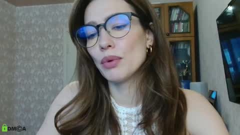 Snapshot of alicia_savory chatting on 02-05-26, 04:28 Alicia online show from 02-05-26, 04:28