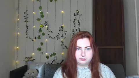 Snapshot of alicia_side_red chatting on 04-28-26, 05:34 Alicia online show from 04-28-26, 05:34